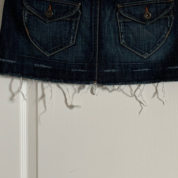 Topshop Women’s Distressed Raw Hem Denim Mini Skir - Picture 7 of 9